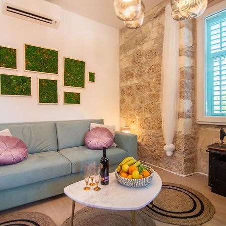 Apartments Mali Raj Комижа Экстерьер фото