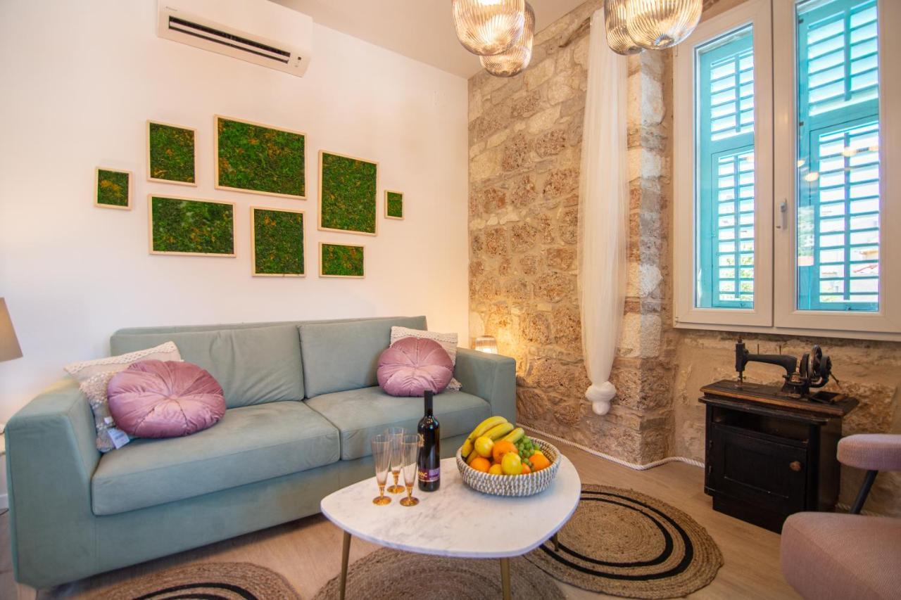 Apartments Mali Raj Комижа Экстерьер фото